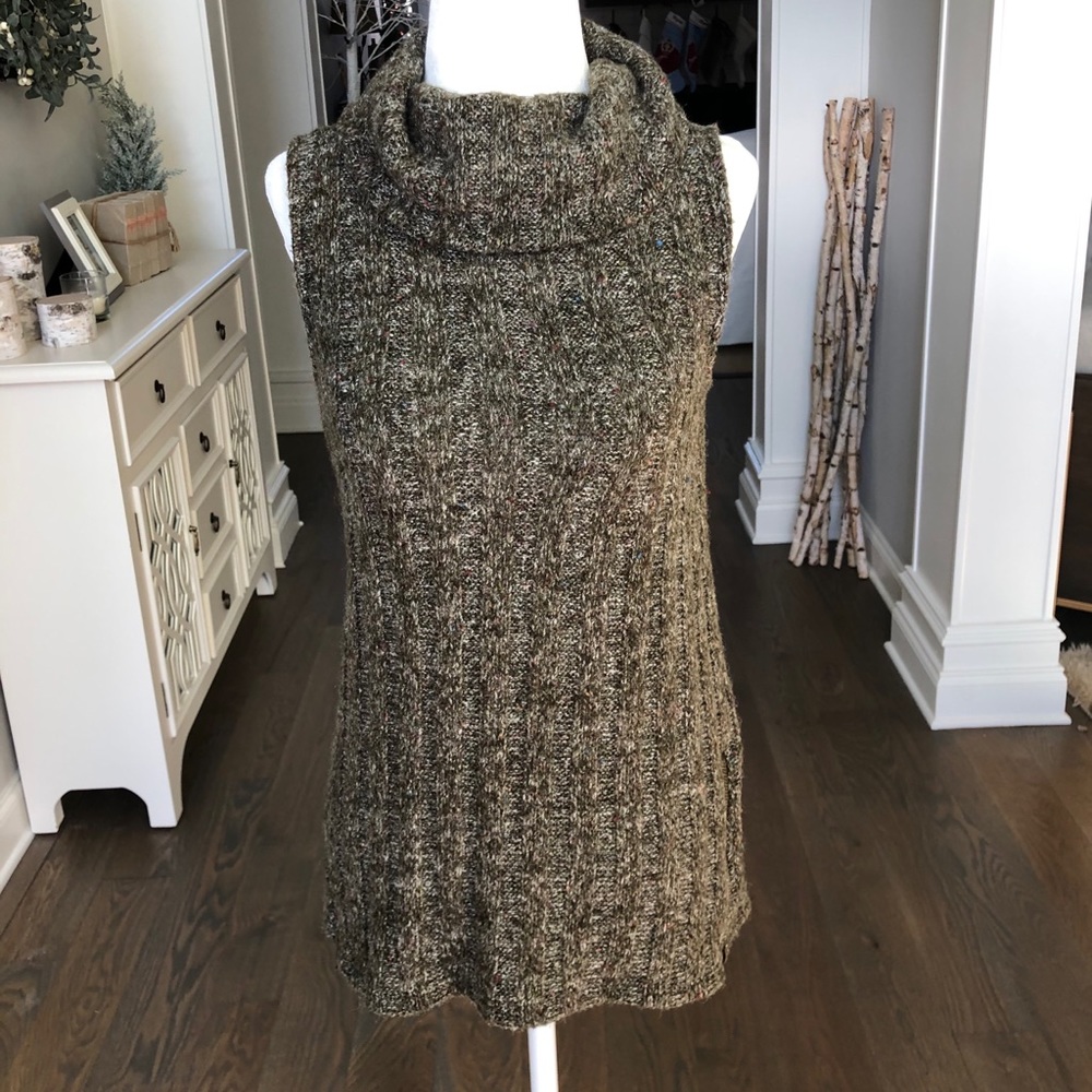Altar’d State Green Sweater with Zipper Details